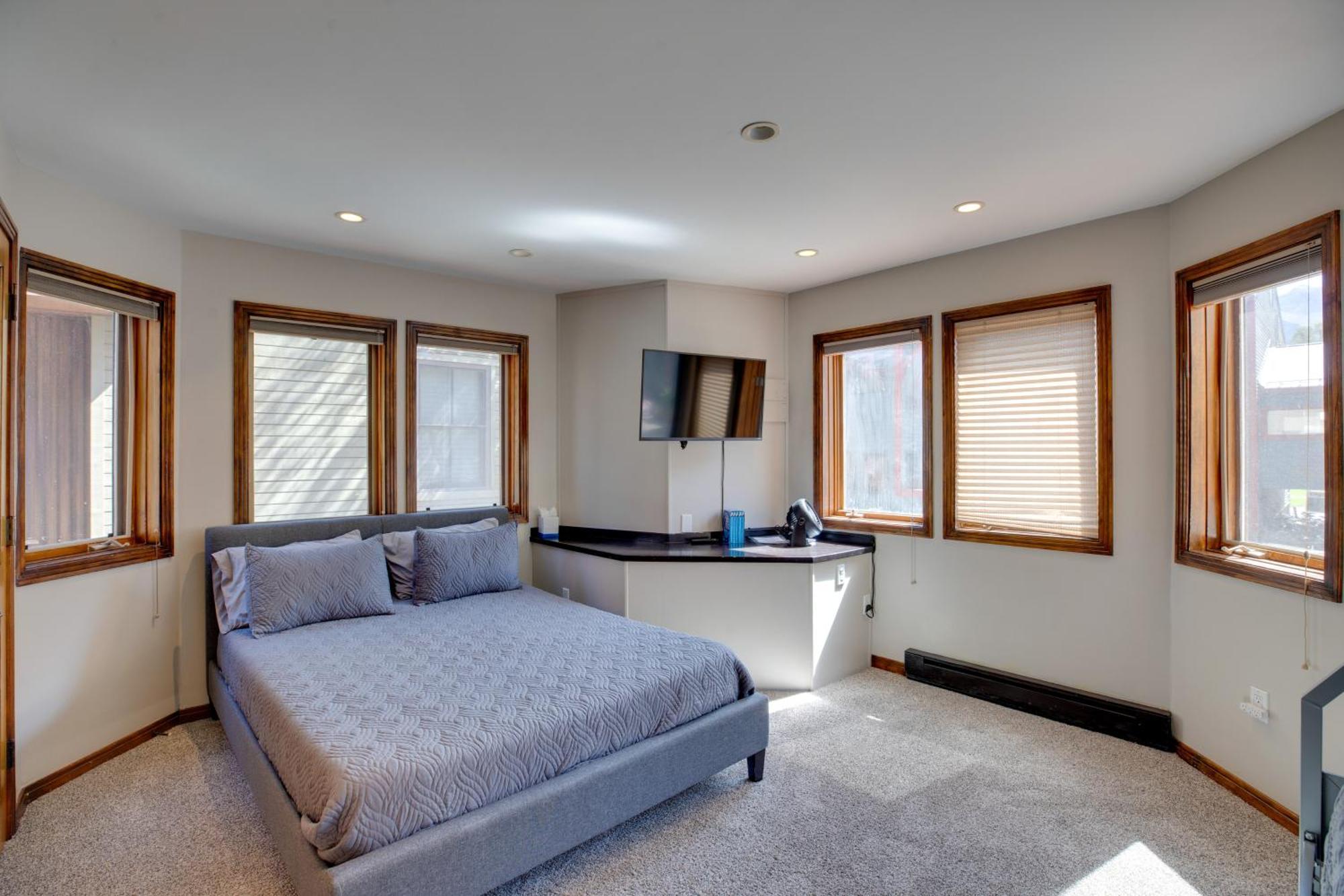 Bright Downtown Telluride Condo - Steps To Lift! 外观 照片